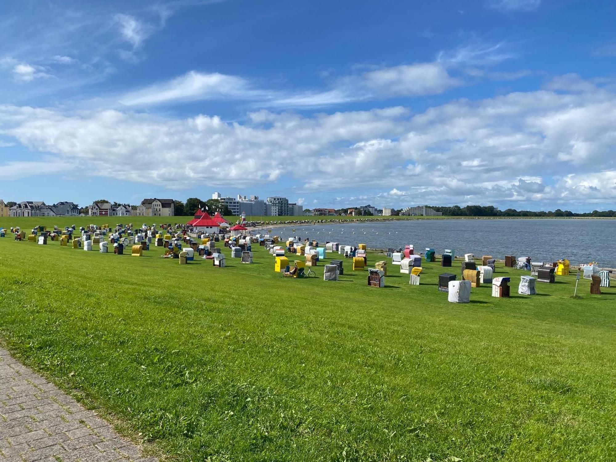 Kuestentraum Cuxhaven, Fewo Schoen & Modern, Strand -Grimmershoernbucht Buitenkant foto